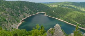 Превью обои озеро, деревья, горы, облака, пейзаж