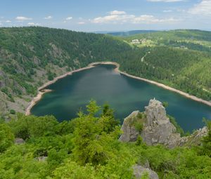 Превью обои озеро, деревья, горы, облака, пейзаж
