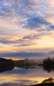 Превью обои озеро, деревья, лес, облака, закат, отражение, природа