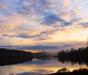 Превью обои озеро, деревья, лес, облака, закат, отражение, природа