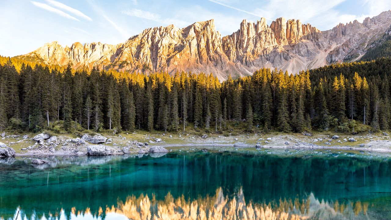 Обои озеро, горы, деревья, отражение, пейзаж, италия