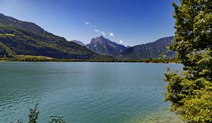 Превью обои озеро, горы, лес, вода, лето, пейзаж