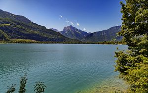 Превью обои озеро, горы, лес, вода, лето, пейзаж