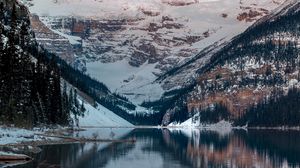 Превью обои озеро, горы, снег, вершина, лейк луиз, канада