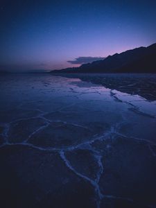 Превью обои озеро, горы, сумерки, звездное небо, вода, поверхность