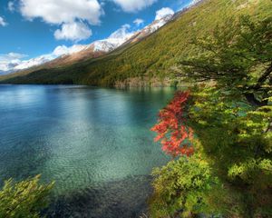 Превью обои озеро, горы, водная поверхность, прозрачная вода