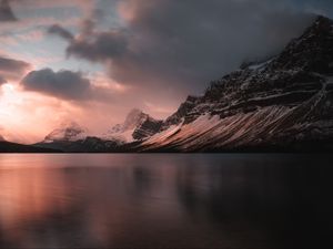 Превью обои озеро, горы, закат, сумерки, пейзаж
