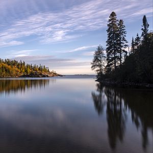 Превью обои озеро, лес, деревья, осень, вода, отражение, пейзаж