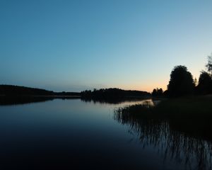 Превью обои озеро, лес, закат, природа, отражение, вода, пейзаж