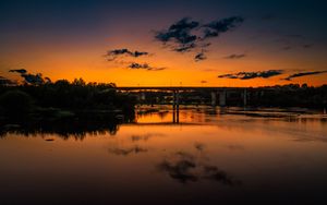 Превью обои озеро, мост, деревья, облака, небо, закат, темный