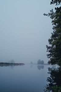 Превью обои озеро, пейзаж, туман, деревья, природа