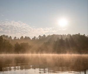 Превью обои озеро, туман, солнце, утро, природа