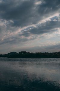 Превью обои озеро, вечер, небо, облака