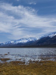 Превью обои озеро, вода, горы, облака, небо, пейзаж