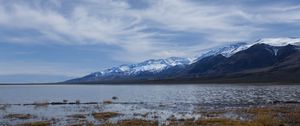 Превью обои озеро, вода, горы, облака, небо, пейзаж