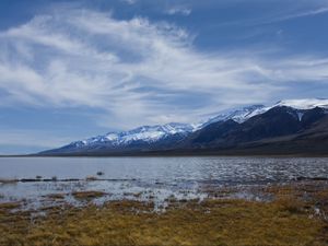 Превью обои озеро, вода, горы, облака, небо, пейзаж