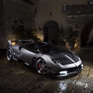 Превью обои pagani, huayra, вид сбоку