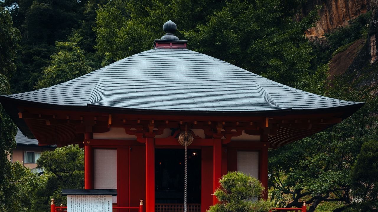 Обои пагода, здание, пруд, трава, япония, пейзаж