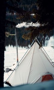 Превью обои палатка, дым, кемпинг, природа