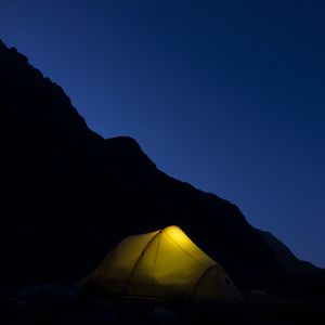Превью обои палатка, горы, ночь, кемпинг, темнота