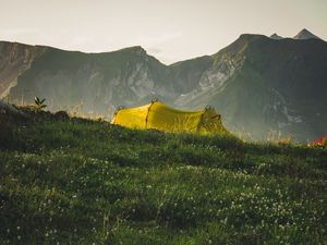 Превью обои палатка, кемпинг, горы, трава, природа