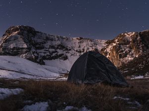 Превью обои палатка, кемпинг, горы, природа, ночь, звезды, заснеженный