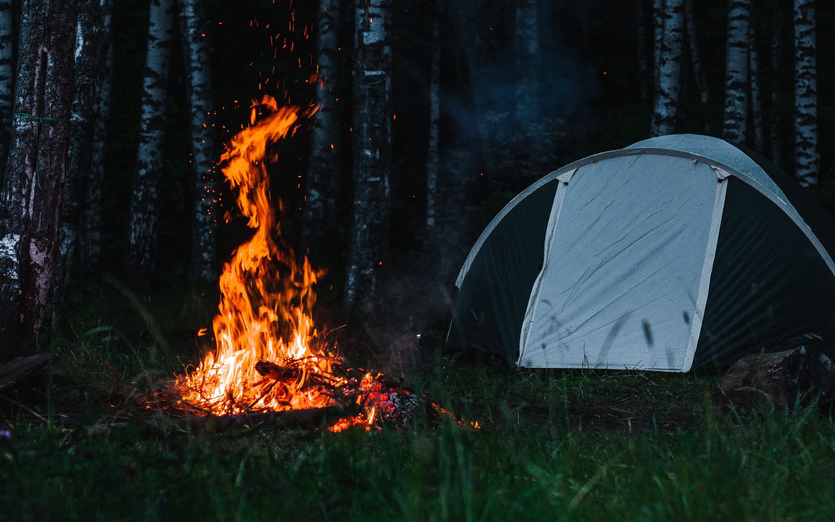 Tourist camping. Палатка Ronin Camp. Палатка кемпинг костерок. Туристическая палатка nature Camping 1908. Палаточный лагерь Camp 2050.