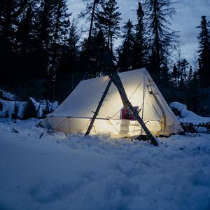 Превью обои палатка, снег, деревья, зима, вечер