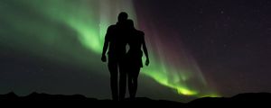 Превью обои пара, силуэты, звездное небо