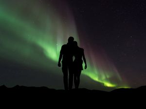 Превью обои пара, силуэты, звездное небо