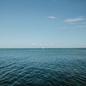 Превью обои парусник, горизонт, море, небо