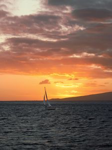 Превью обои парусник, лодка, море, сумерки, пейзаж