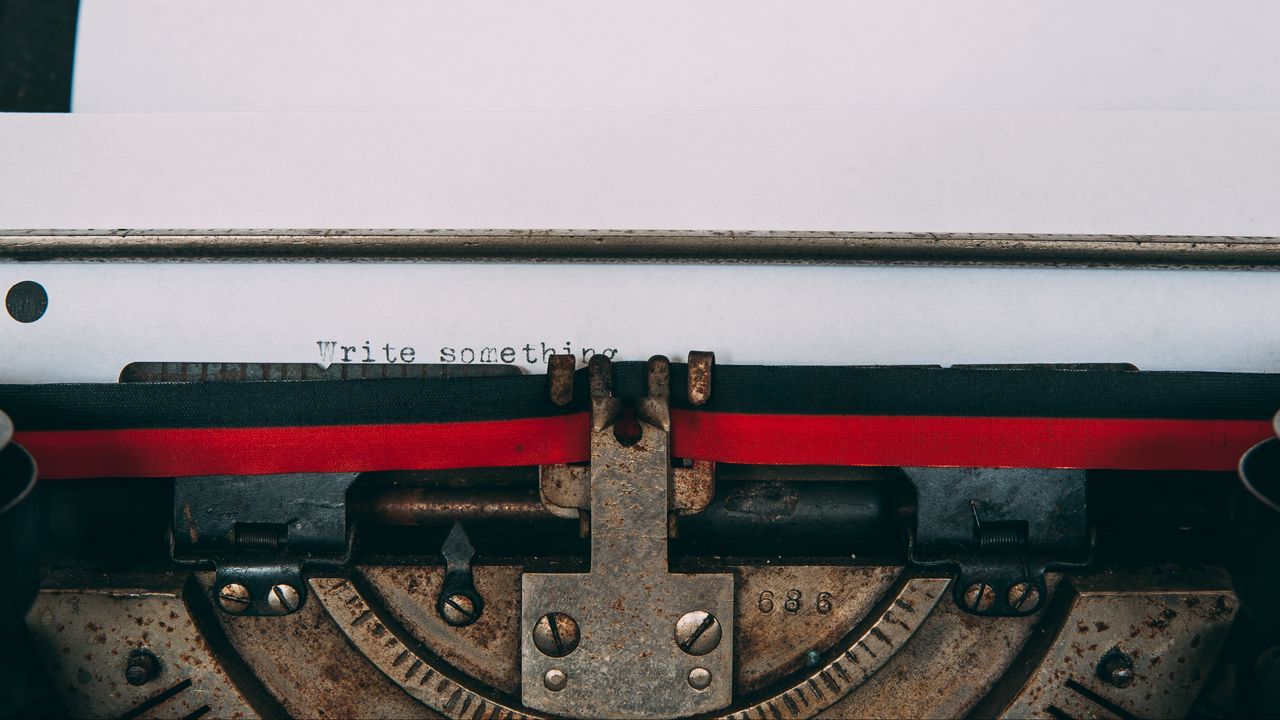 Обои печатная машинка, буквы, слова, лист, надпись