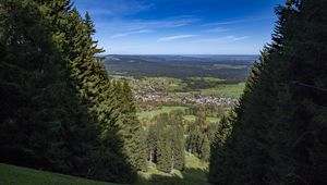 Превью обои пейзаж, деревья, луга, дома