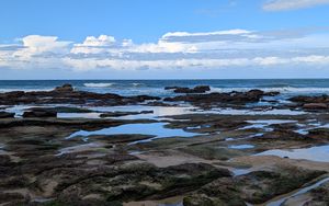 Превью обои пейзаж, море, камни, берег