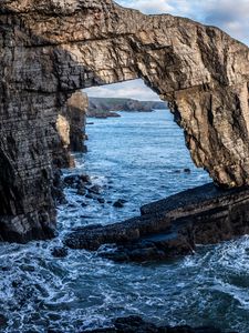 Превью обои пейзаж, море, скалы, арка, камни, природа