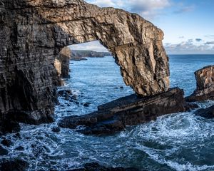 Превью обои пейзаж, море, скалы, арка, камни, природа