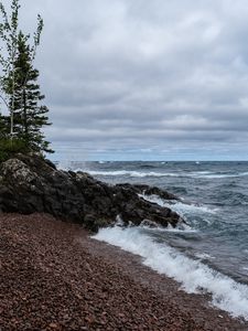 Превью обои пейзаж, море, волны, берег, галька, природа