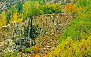 Превью обои пейзаж, осень, водопад, деревья, скалы