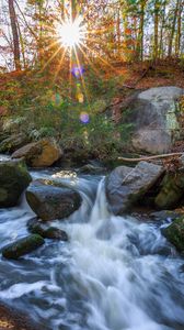 Превью обои пейзаж, река, лес, камни, вода, солнце, природа