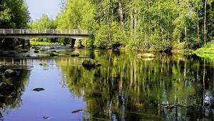 Превью обои пейзаж, река, мост, камни, деревья, отражение, природа