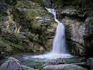 Превью обои пейзаж, водопад, вода, скалы, природа