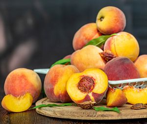 Превью обои персики, фрукты, спелый, урожай