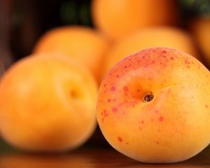 Превью обои персики, оранжевые, фрукты, корзина
