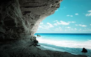 Превью обои пещера, море, берег, скала, рай