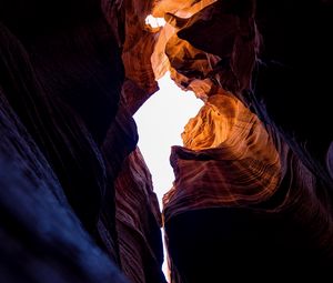 Превью обои пещера, каньон, темный, скалы