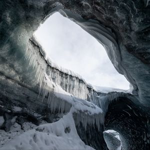 Превью обои пещера, лед, сосульки, снег
