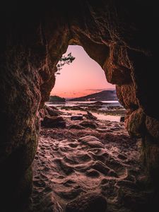 Превью обои пещера, песок, камни, море, природа