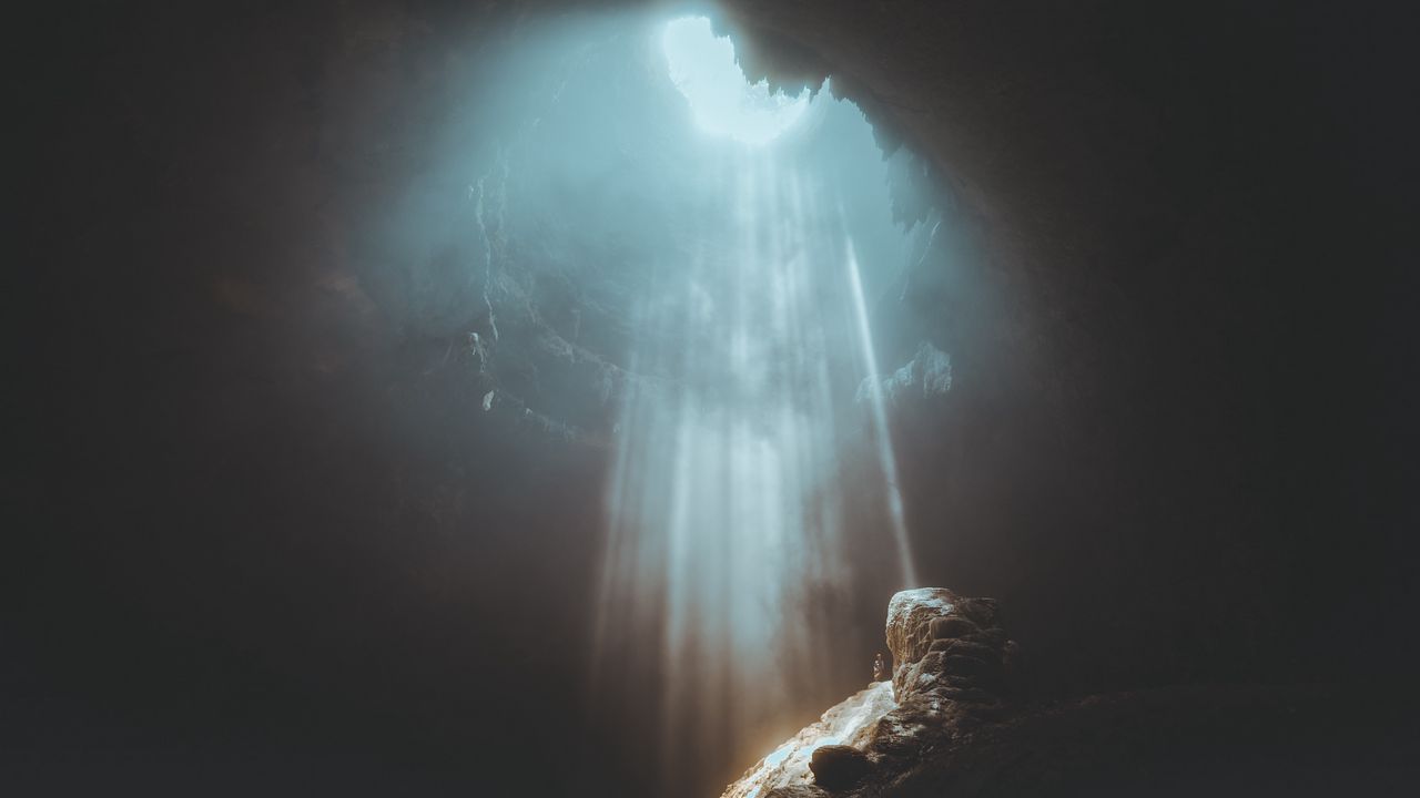 Обои пещера, солнечный свет, скалы, камни