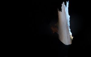 Превью обои пещера, водопад, тропинка, темный